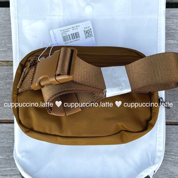 🤎NWT🤎Lululemon Athletica Everywhere Belt Bag in Burnt Caramel - Extended Strap - Picture 3 of 14